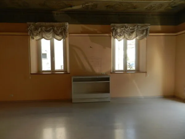 Locale Commerciale 1277, Lucca