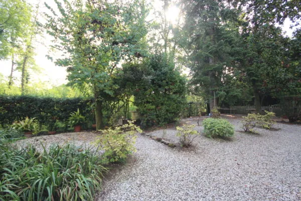 Villa via Sarzanese 1028, Lucca