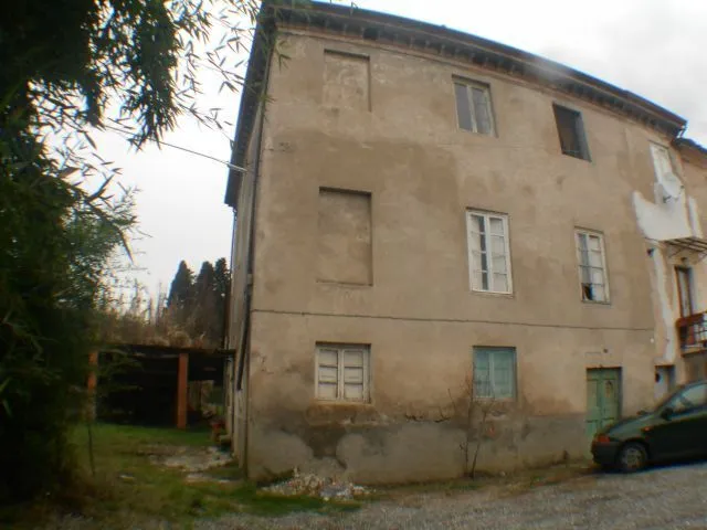 Immagine per Rustico in vendita a Lucca via Delle Piagge 2368