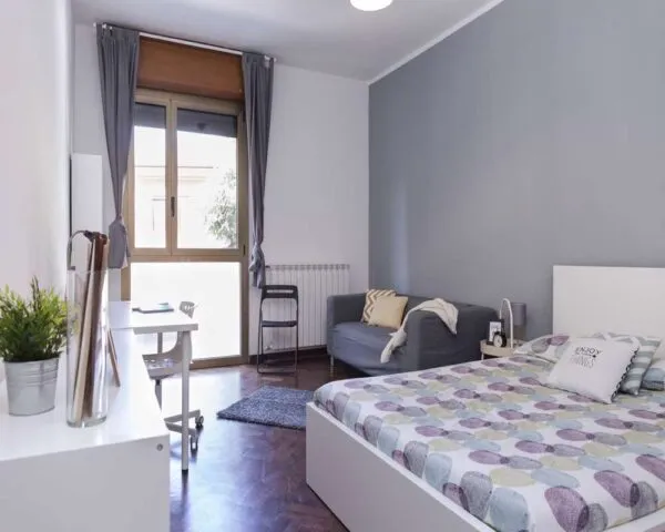 Stanza Bologna