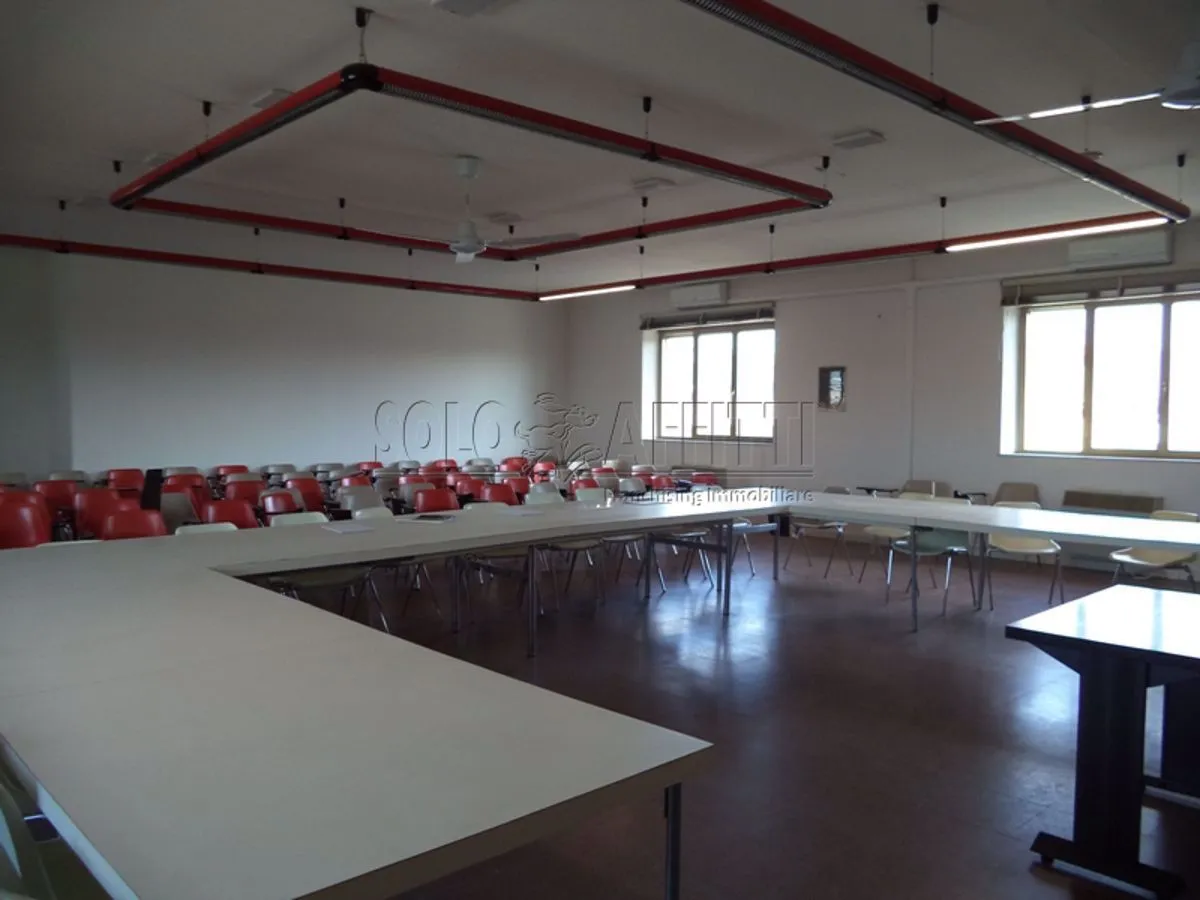 Immagine per Ufficio in affitto a Arezzo via Calamandrei