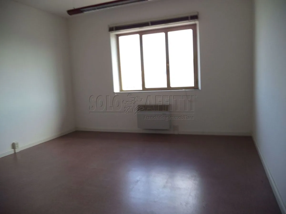 Immagine per Ufficio in affitto a Arezzo via Calamandrei