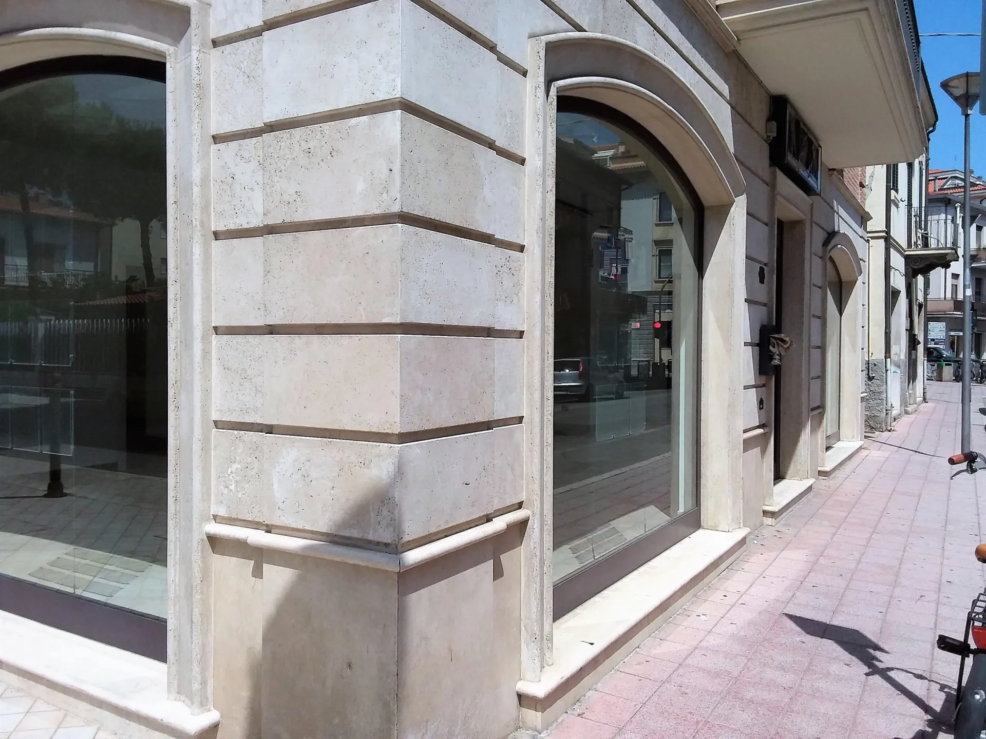Immagine per Locale commerciale in vendita a San Benedetto del Tronto via Torino 22