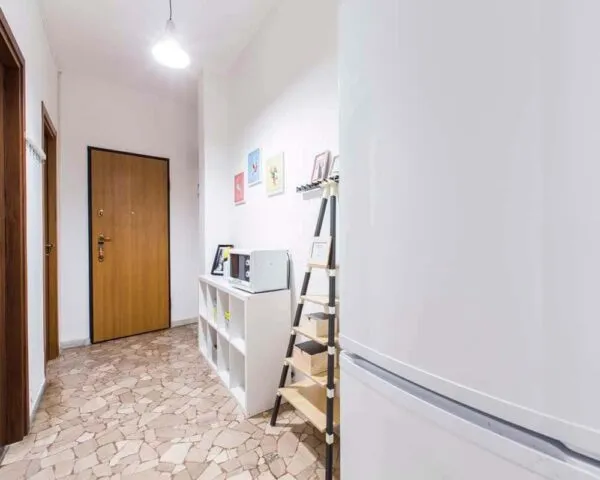 Stanza Milano