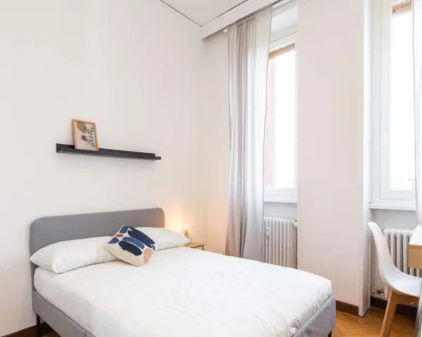 Stanza Milano