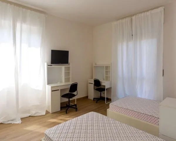 Stanza Milano