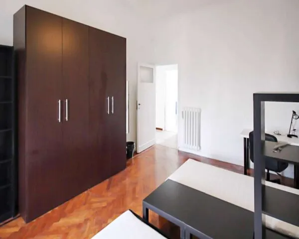 Stanza Milano