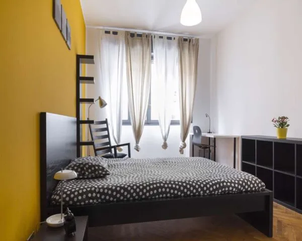 Stanza Milano