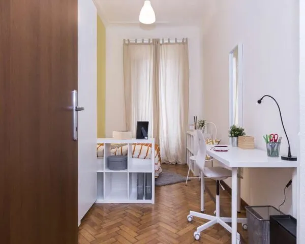 Stanza Milano
