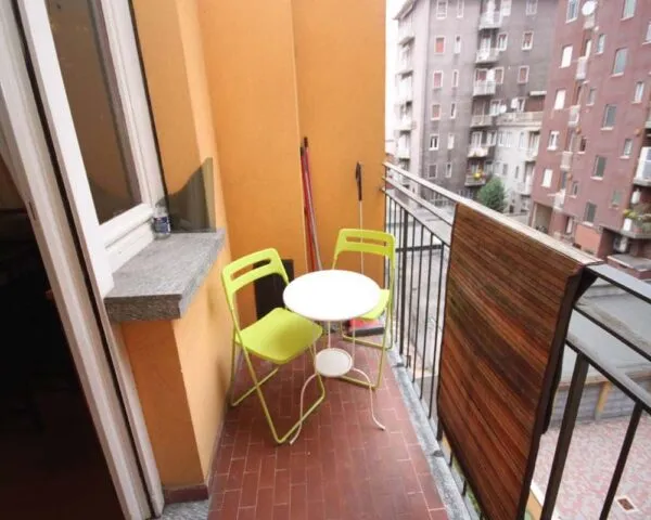 Stanza Milano
