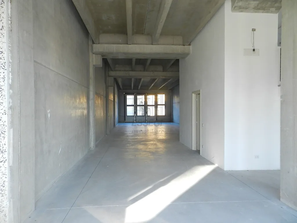 Immagine per Capannone in vendita a Lucca via San Jacopo Alla Tomba