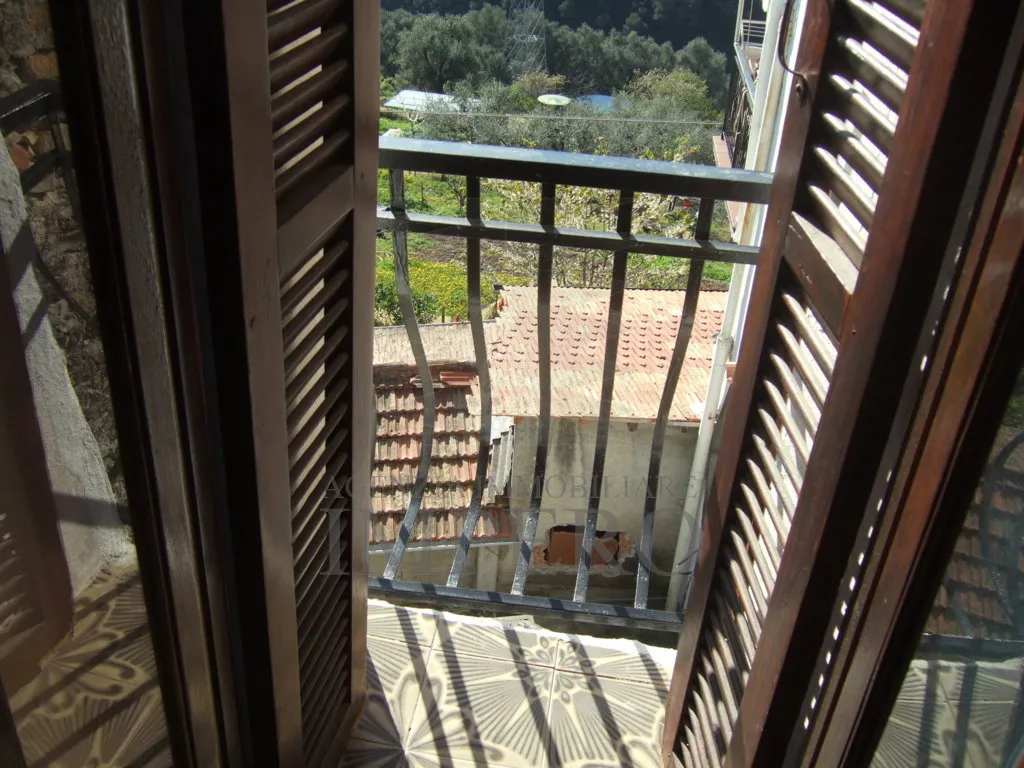 Immagine per Quadrilocale in vendita a Ventimiglia via Frazione Serro