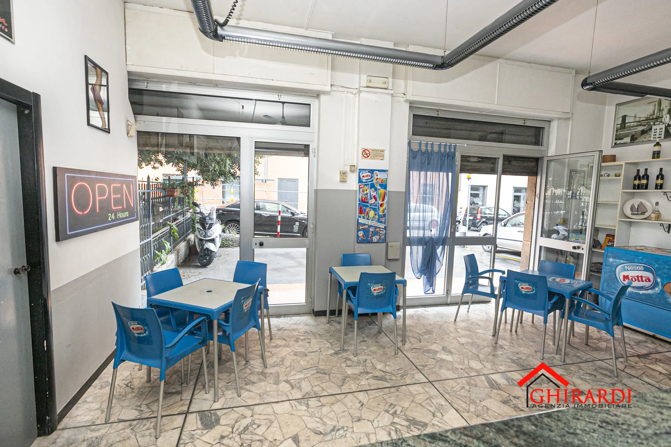 Immagine per Locale commerciale in affitto a Genova via Luigi Galvani 26 28