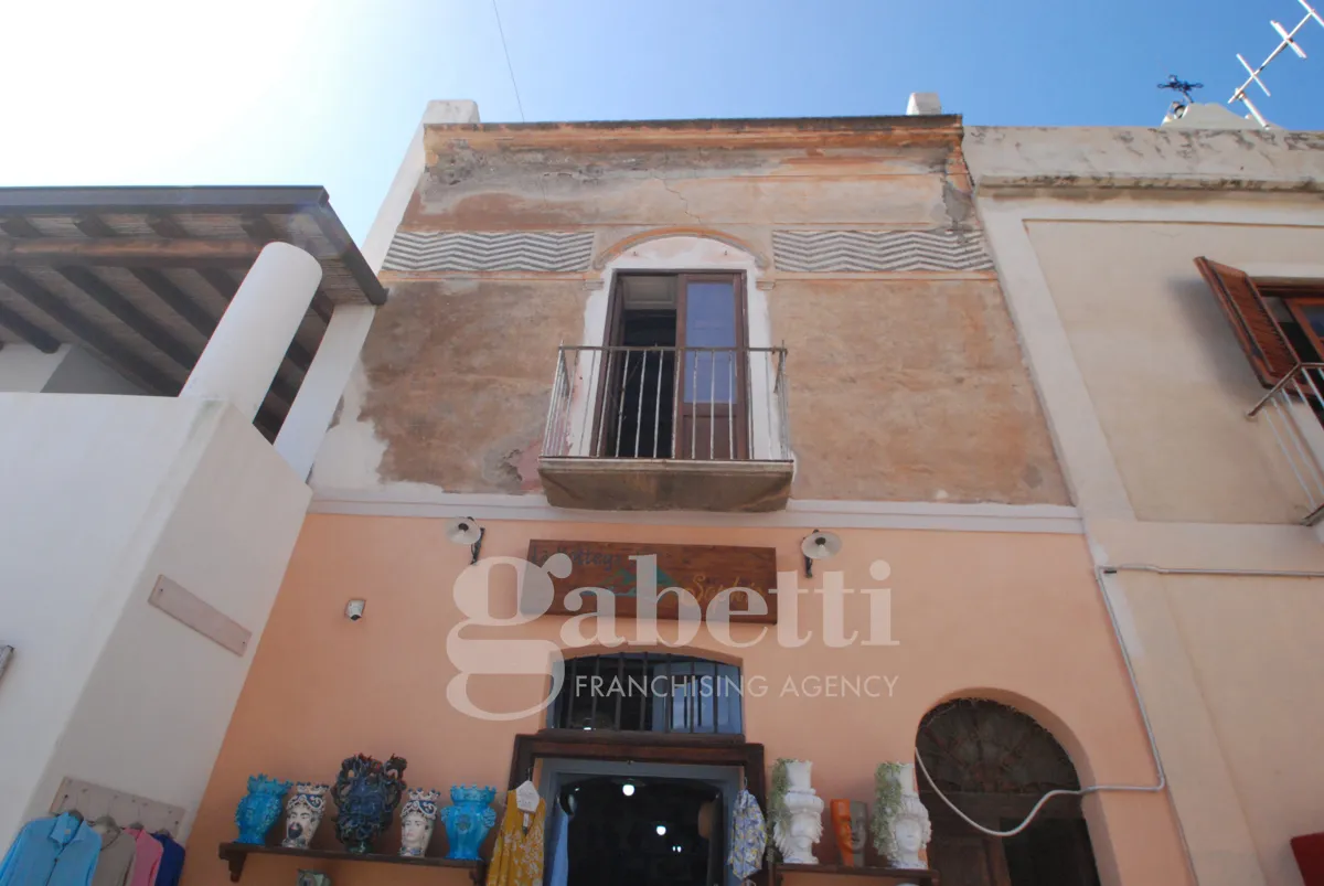 Immagine per Casa Indipendente in vendita a Santa Marina Salina via Risorgimento 132