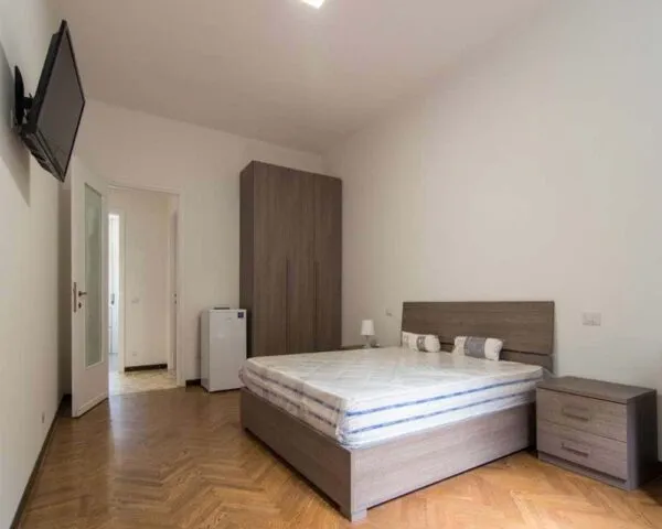 Stanza Milano