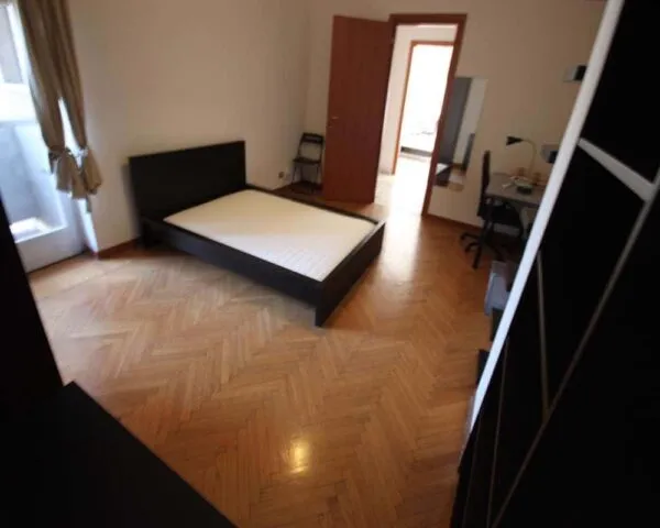 Stanza Milano