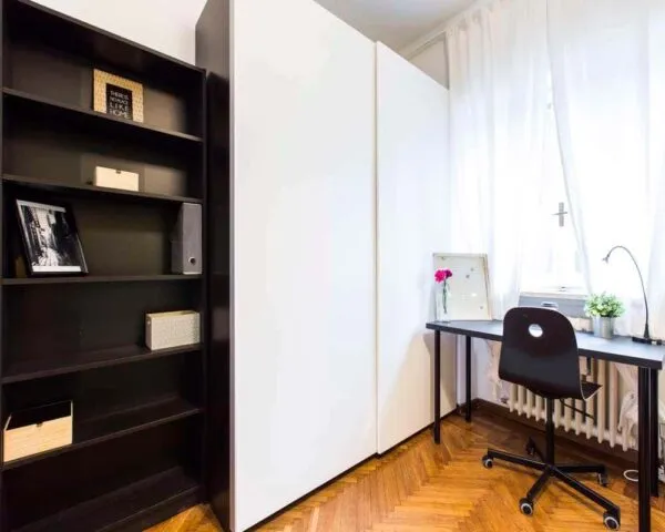 Stanza Milano