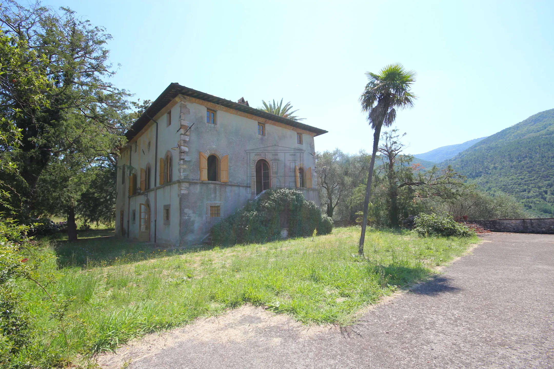 Immagine per Villa in vendita a Lucca via Del Cimitero Di Vicopelago 260