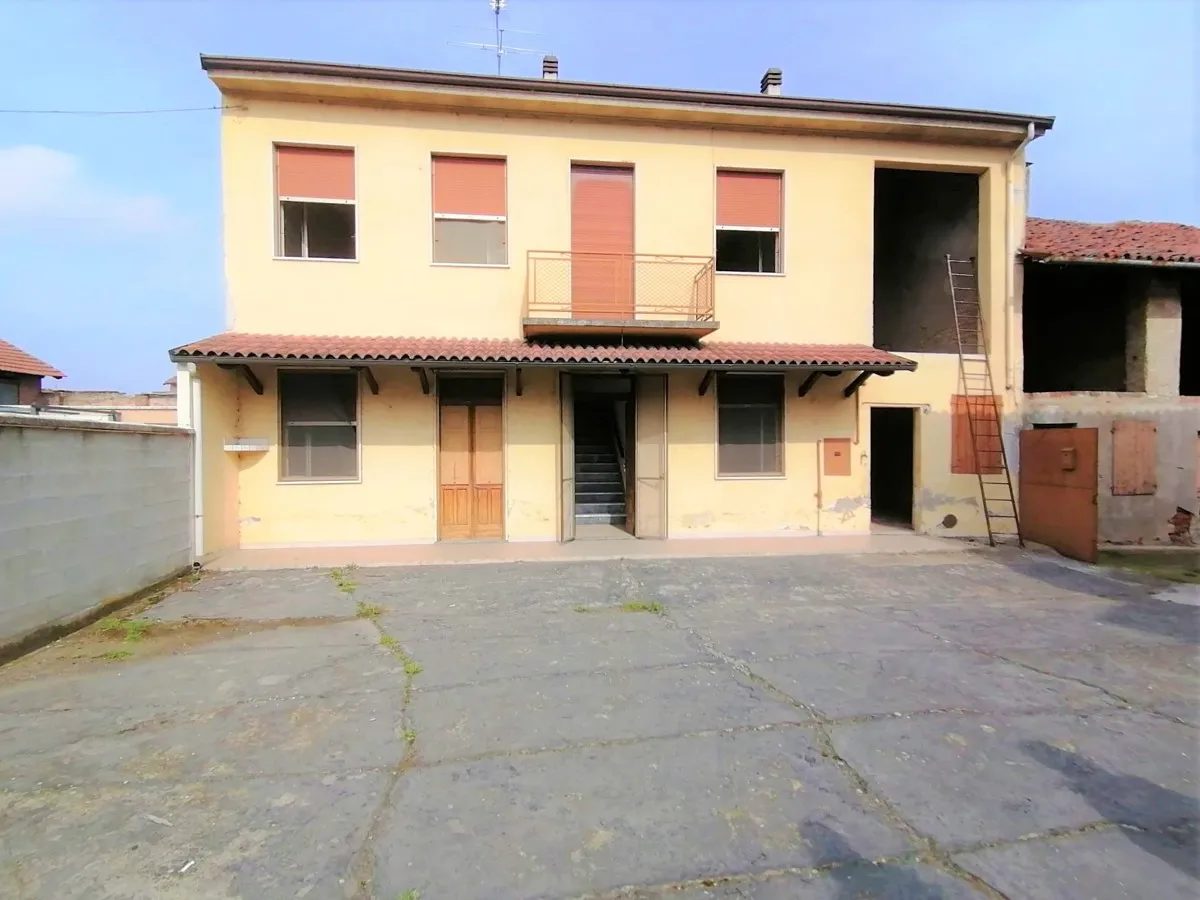 Immagine per Casa Indipendente in vendita a Motta de' Conti via San Giovanni 1