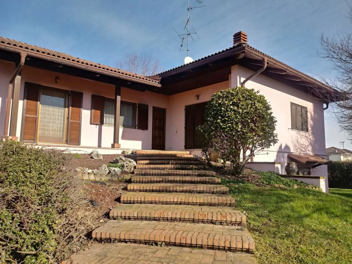 Immagine per Villa in vendita a Villata piazza Dardano 24a