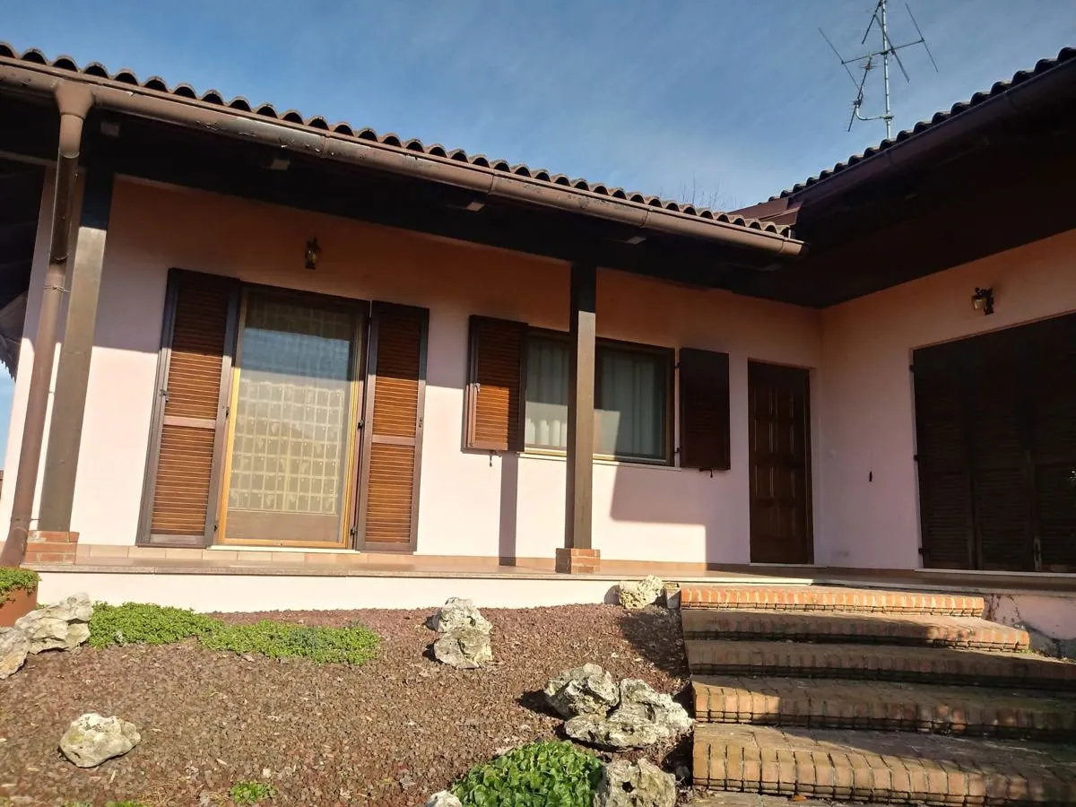 Immagine per Villa in vendita a Villata piazza Dardano 24a