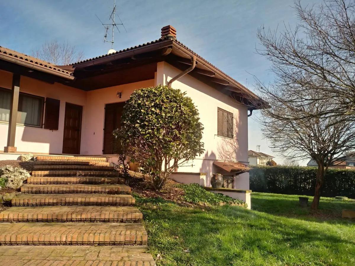 Immagine per Villa in vendita a Villata piazza Dardano 24a