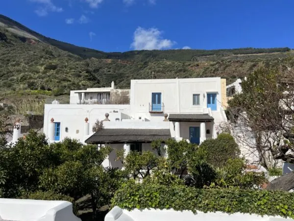 Villa via Rinascente 12, Santa Marina Salina