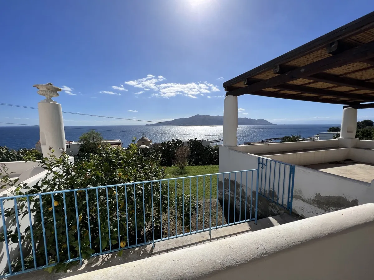Immagine per Villa in vendita a Santa Marina Salina via Rinascente 12