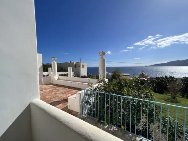 Villa via Rinascente 12, Santa Marina Salina