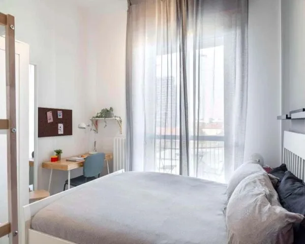 Stanza Milano