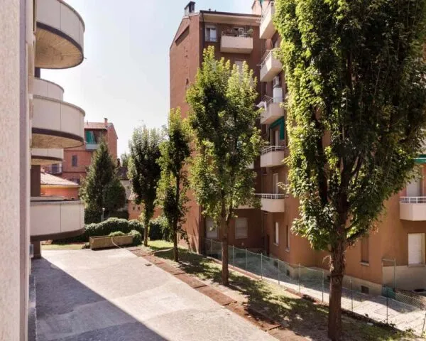 Stanza Bologna