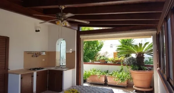 Villa A Schiera via Monte Pollino Snc, Carovigno