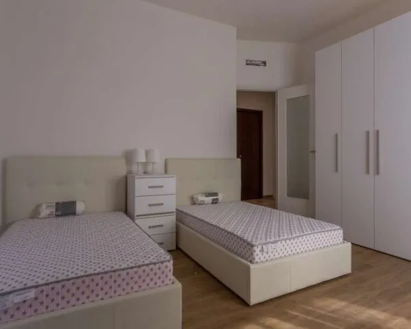 Stanza Milano