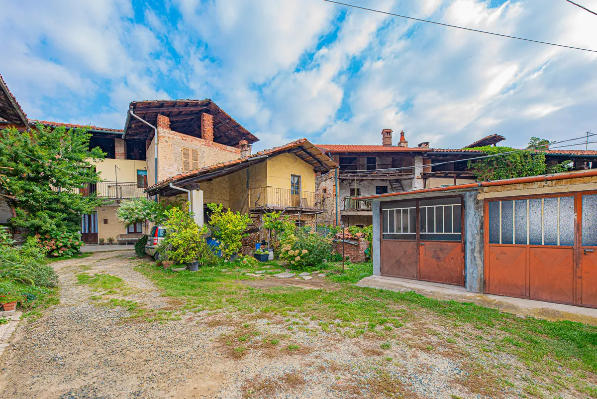 Immagine per Casa Indipendente in vendita a Giaveno via Vittorio Emanuele 137