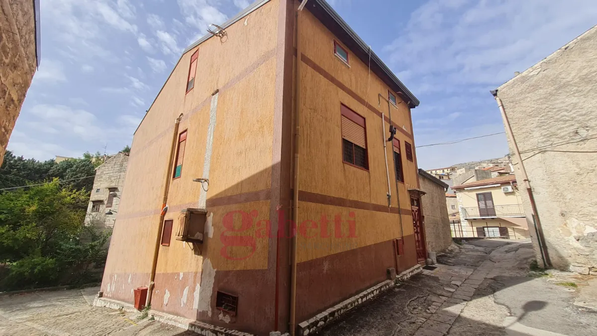 Immagine per Appartamento in vendita a Piana degli Albanesi via Buzzone