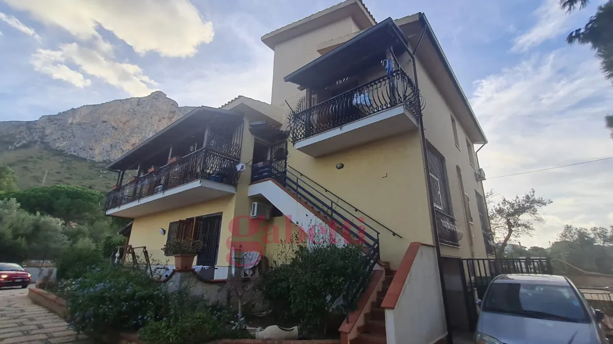 Immagine per Villa in vendita a Cinisi via Finaita