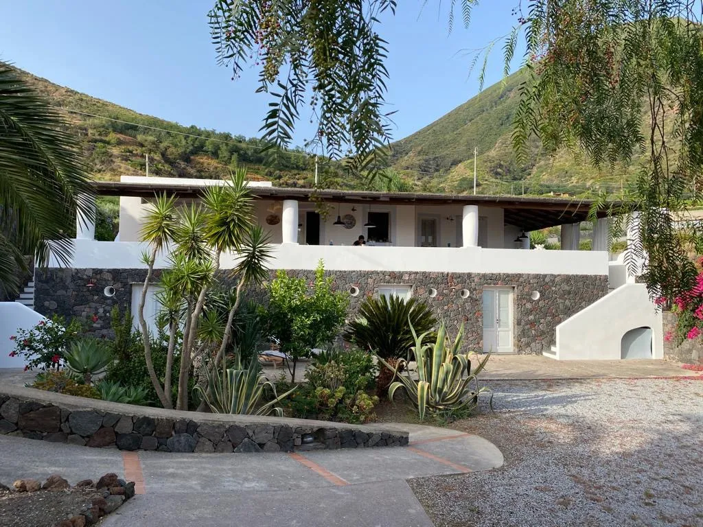 Immagine per Villa in vendita a Malfa via Cavour 2