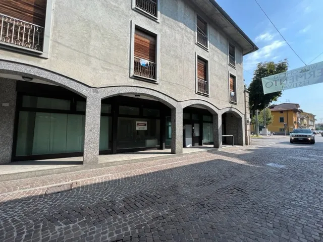Immagine per Negozio in vendita a Urgnano via Matteotti 157