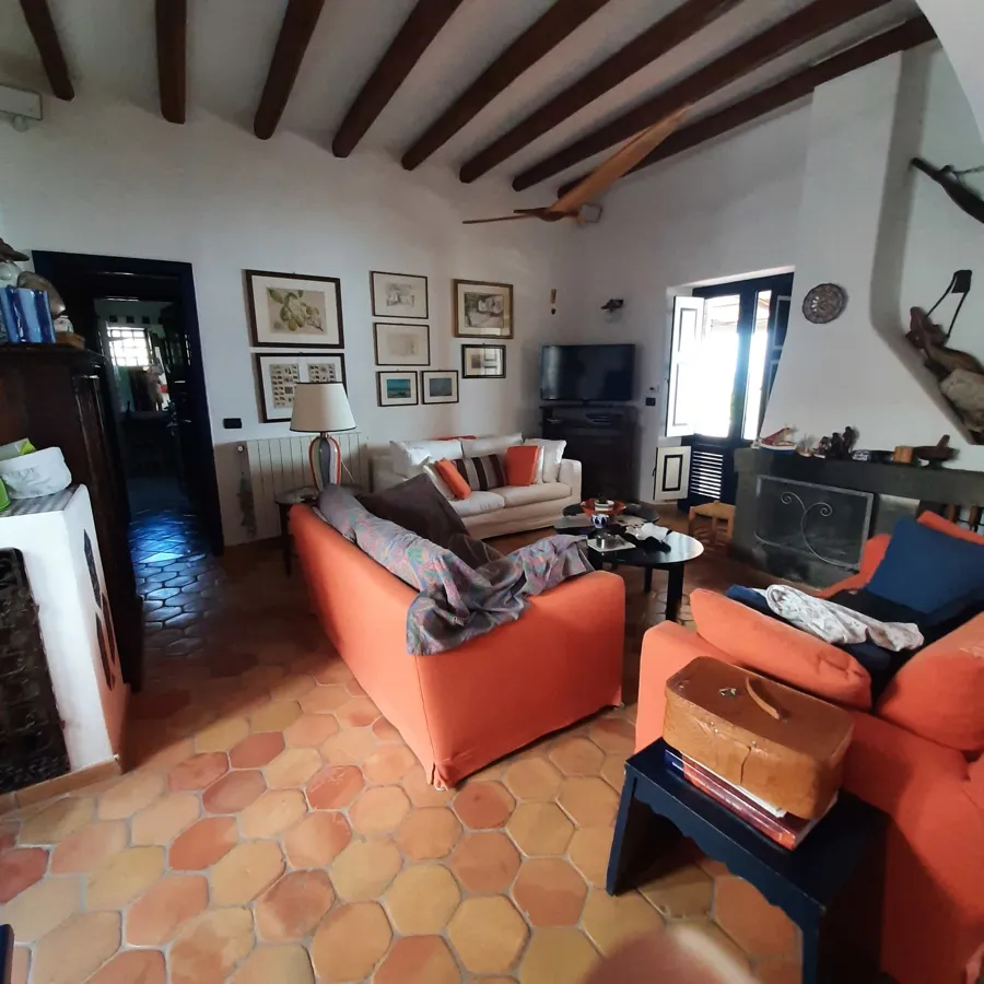 Immagine per Villa in vendita a Santa Marina Salina via Rinascente 23