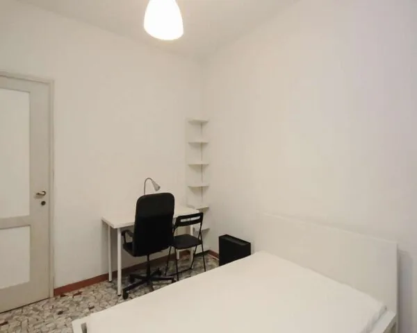 Stanza Milano