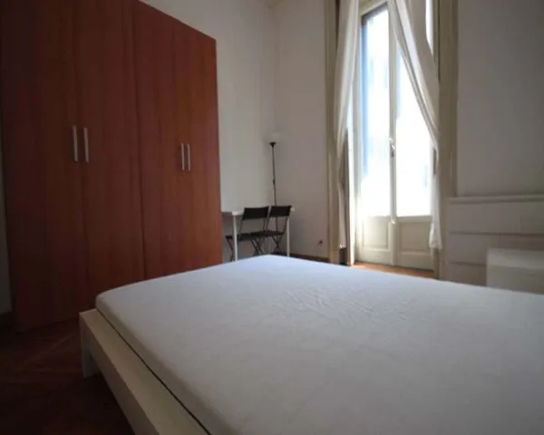 Stanza Milano