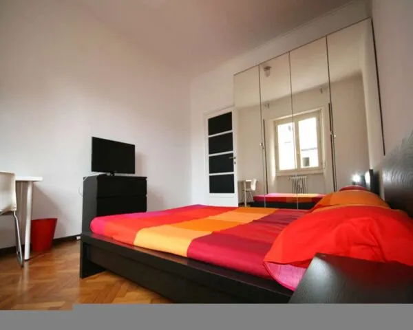 Stanza Milano