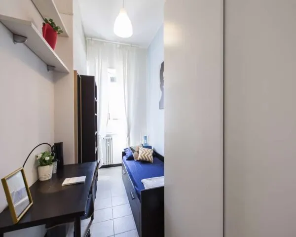 Stanza Milano