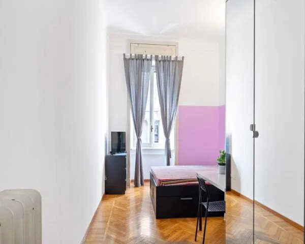 Stanza Milano