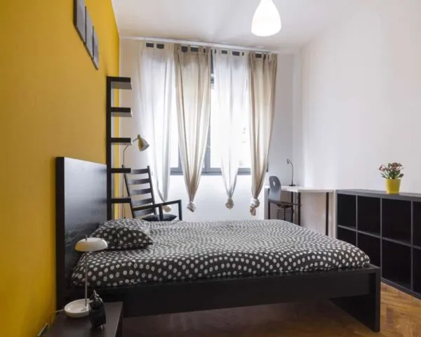 Stanza Milano