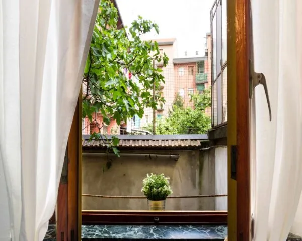 Stanza Milano