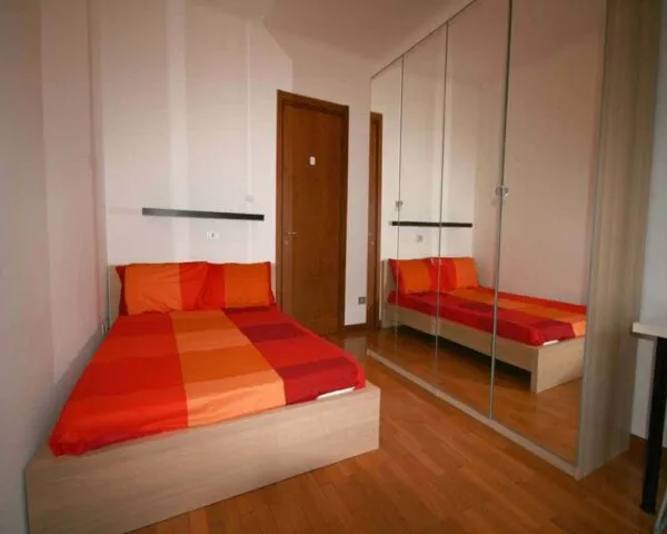 Stanza Milano