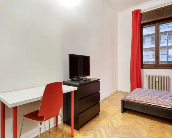Stanza Milano