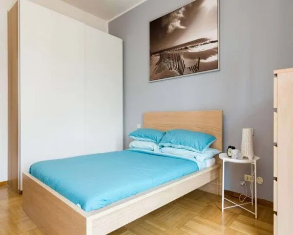 Stanza Milano