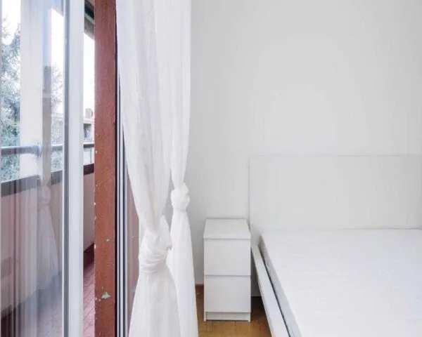 Stanza Milano